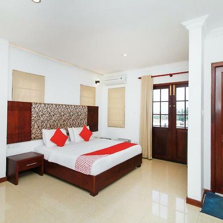 Hotel Queensbury Malabe Kaduwela Extérieur photo