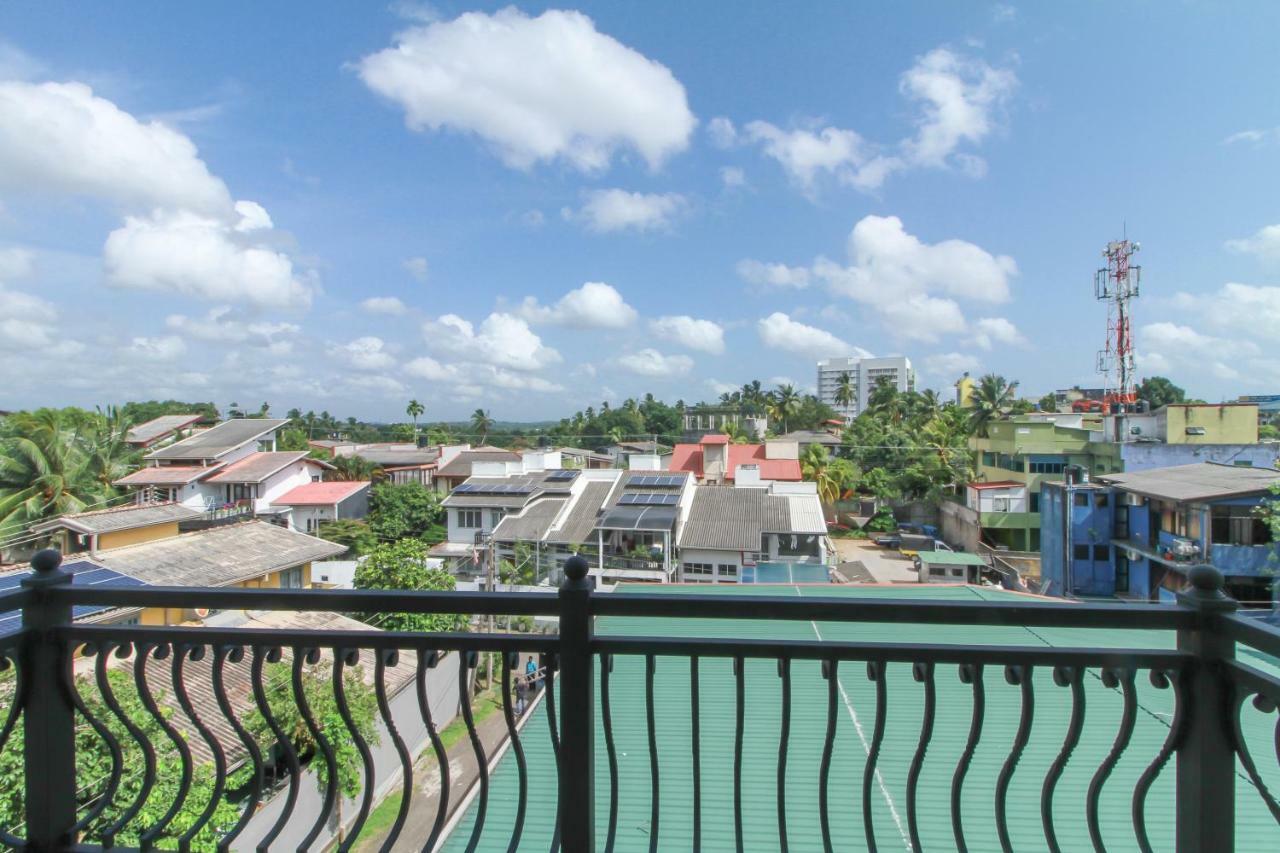 Hotel Queensbury Malabe Kaduwela Extérieur photo