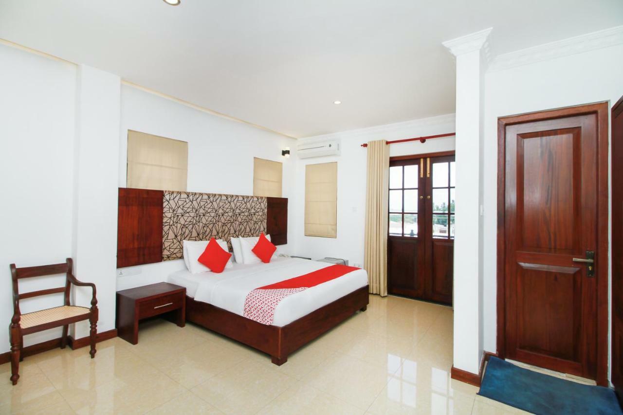 Hotel Queensbury Malabe Kaduwela Extérieur photo
