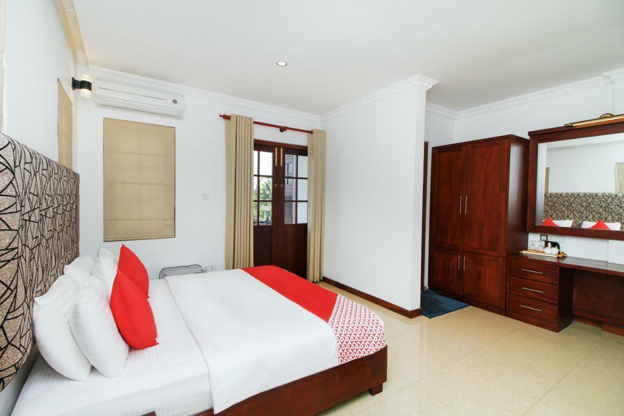Hotel Queensbury Malabe Kaduwela Extérieur photo
