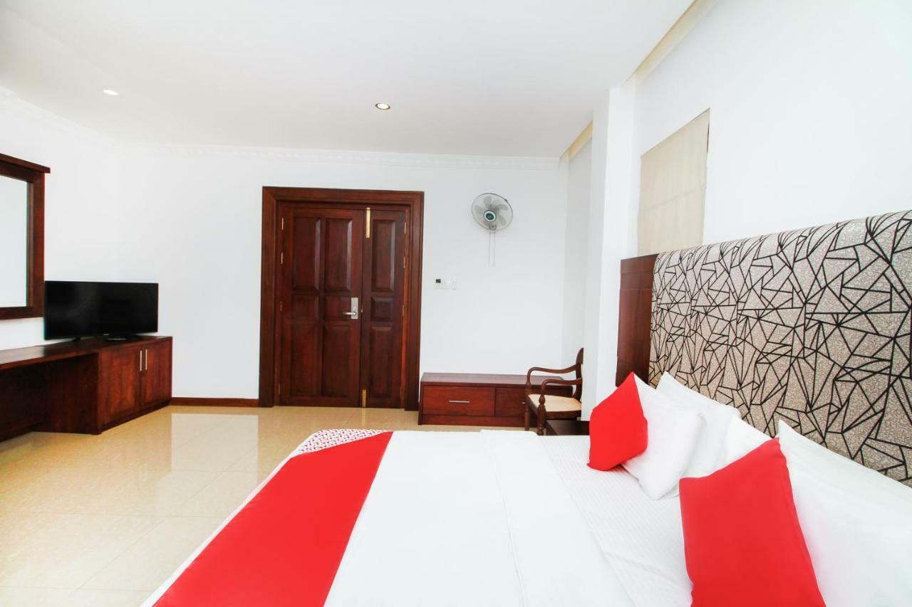 Hotel Queensbury Malabe Kaduwela Extérieur photo